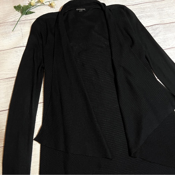 EXPRESS Soft Ribbed Open Front Flyaway Cardigan in Black - Picture 3 of 12